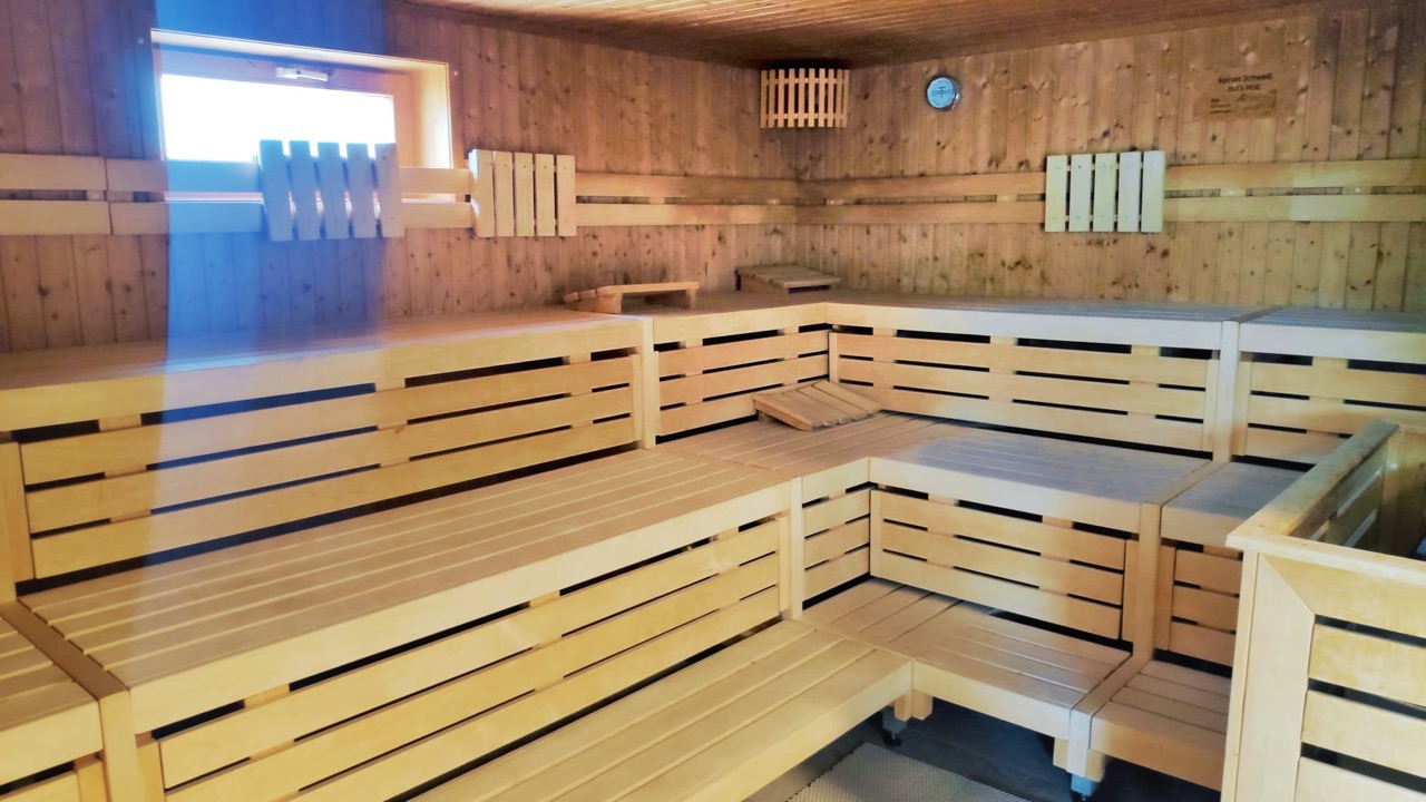 Groß (Sauna)