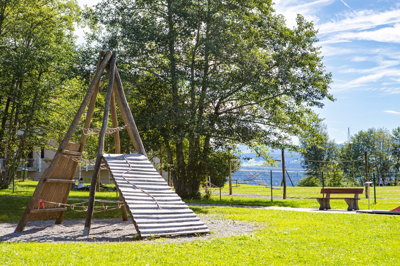 Groß (Spielplatz Scheidegg)